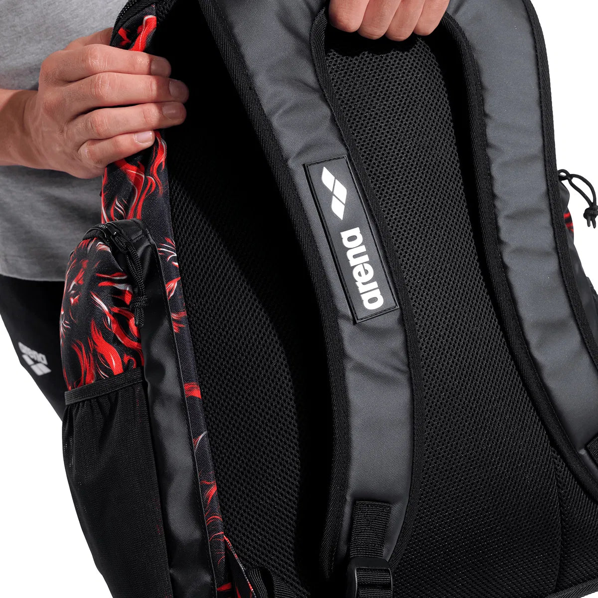 Spiky III Backpack 45 L Arena Flames